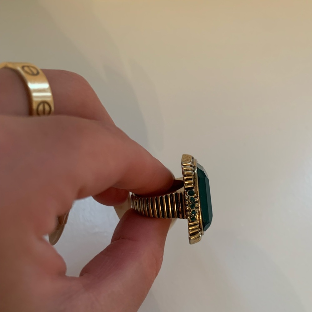 Emerald Ring - Picture 3 of 4